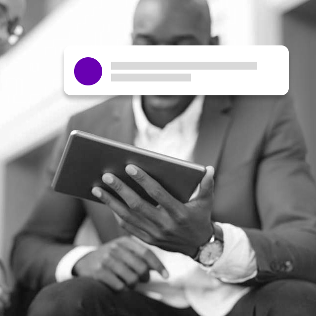 Associate using ipad with notification bubble appearing